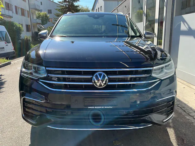 VW Tiguan Allspace R-Line 4Motion *** PANORAMADACH & 7 PLÄTZER ***