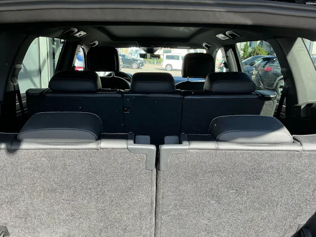 VW Tiguan Allspace R-Line 4Motion *** PANORAMADACH & 7 PLÄTZER ***