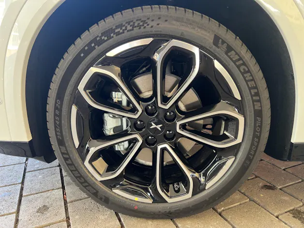 XPENG G6 	Performance AWD 4x4 *487PS* inkl. AHK elektrisch