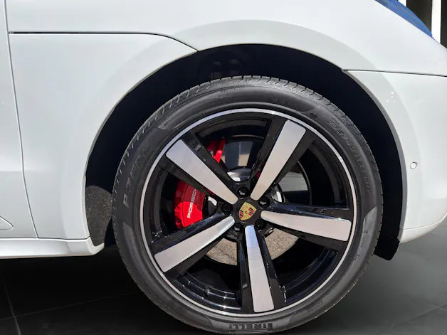 PORSCHE Macan 2.9 V6 GTS