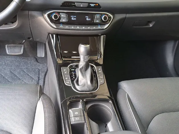 HYUNDAI i30 1.5 T-GDi Vertex
