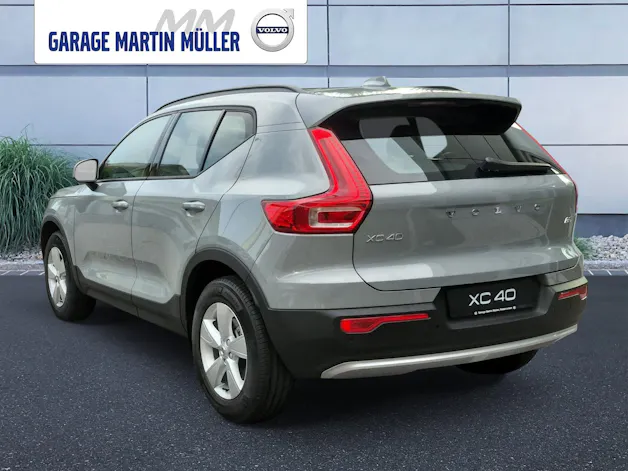VOLVO XC40 2.0 B3 MH Essential