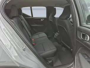 VOLVO XC40 2.0 B3 MH Essential