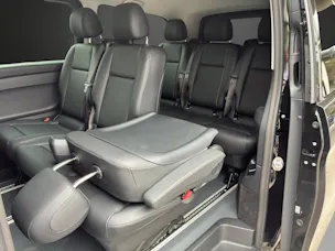 MERCEDES-BENZ Vito 124 CDI Lang Tourer 9G-Tronic Select