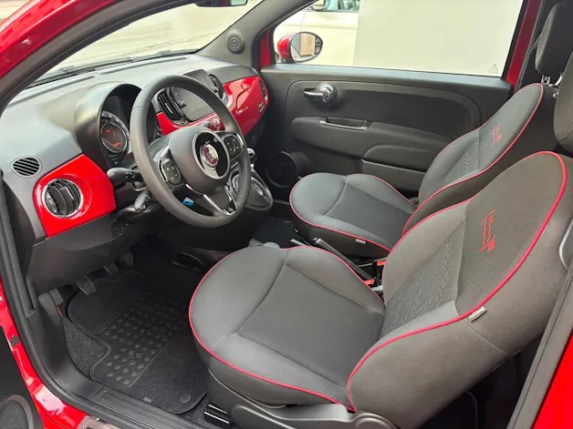 FIAT 500C 1.0 N3 MildHybrid Red