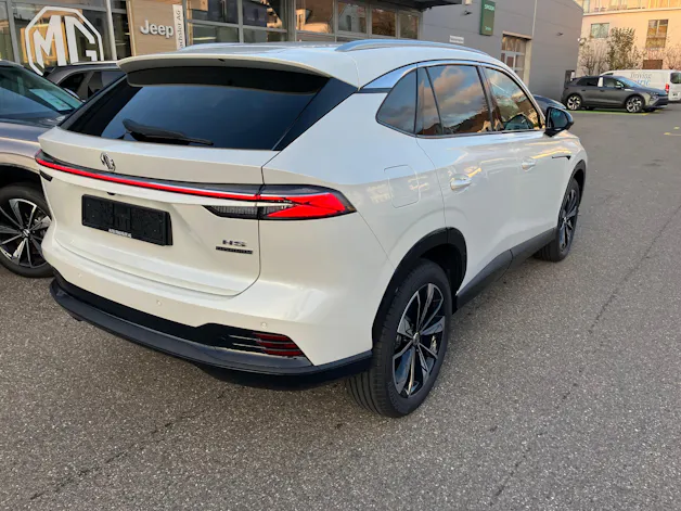 MG HS 1.5 T Hybrid+ Luxury