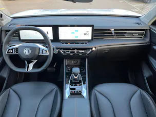 MG HS 1.5 T Hybrid+ Luxury