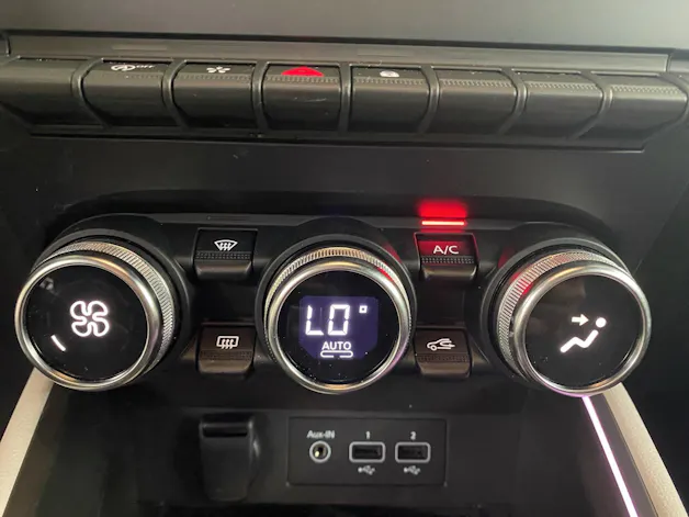 RENAULT Clio 1.0 Techno CVT