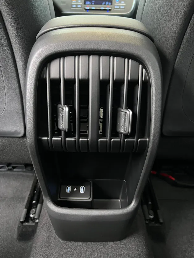HYUNDAI Kona 1.6 GDi HEV Vertex DCT
