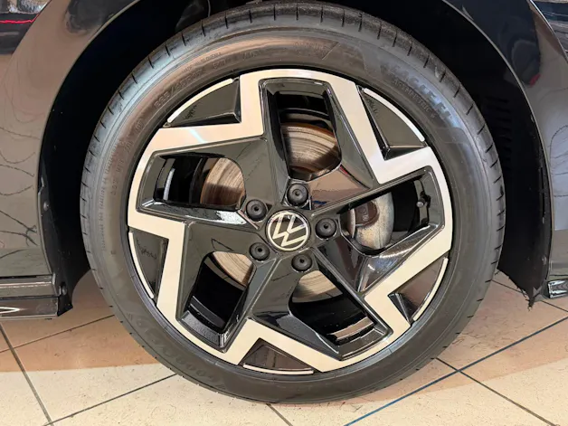 VW Golf 1.5 e TSI mHEV R-Line DSG