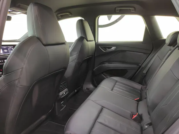 AUDI Q4 e-tron S-Line 50 quattro