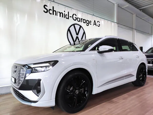 AUDI Q4 e-tron S-Line 50 quattro