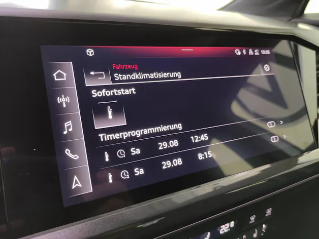 AUDI Q4 e-tron S-Line 50 quattro