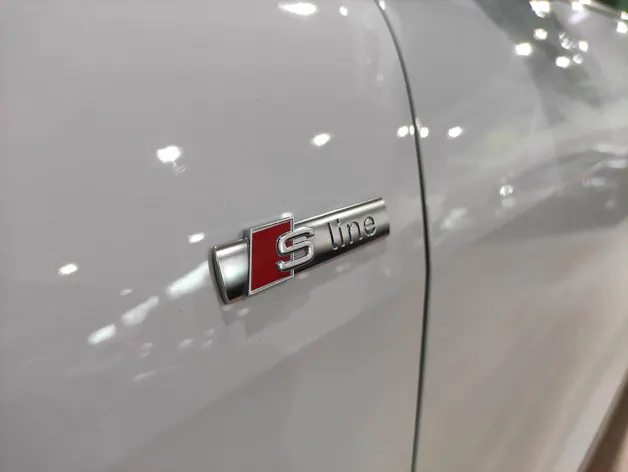 AUDI Q4 e-tron S-Line 50 quattro