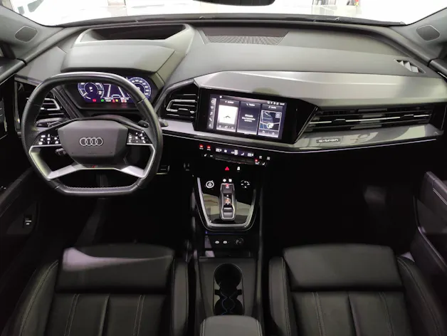 AUDI Q4 e-tron S-Line 50 quattro