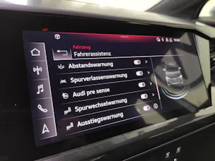 AUDI Q4 e-tron S-Line 50 quattro