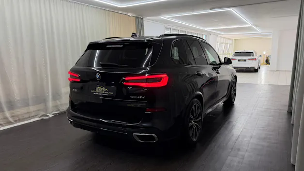 BMW X5 xDrive 48V 40d M Sport Steptronic