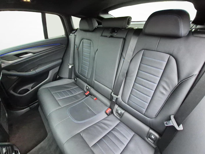 immagine del veicolo BMW X4