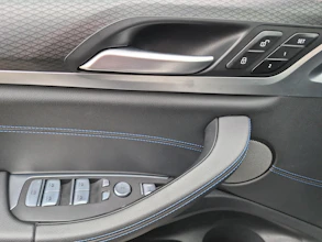 https://vehicle.imgix.net/4452201/b540ac66-c1cf-4bb7-bc53-738e534dc2b6.jpg