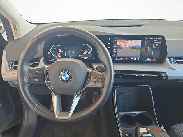 BMW 223i xDrive paddles Active Tourer