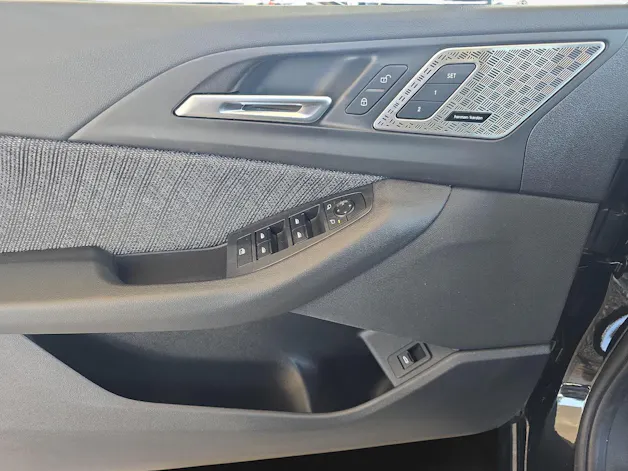 BMW 223i xDrive paddles Active Tourer