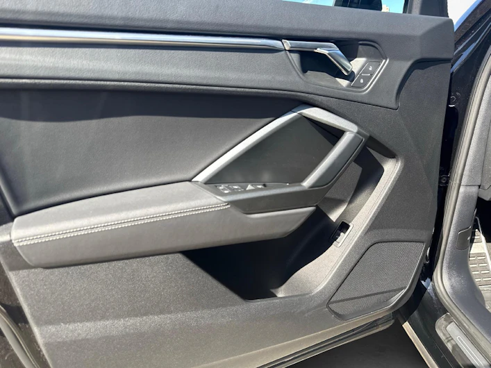 Fahrzeugbild AUDI Q3