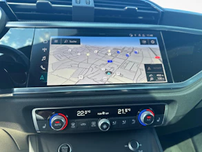 https://vehicle.imgix.net/4452211/b9f729b7-b2cc-4d95-a741-9b25a9354147.jpg