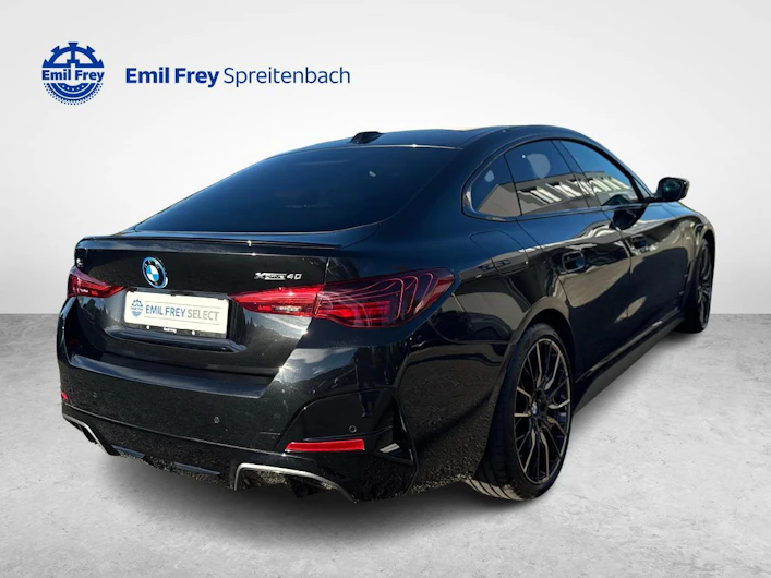 immagine del veicolo BMW i4