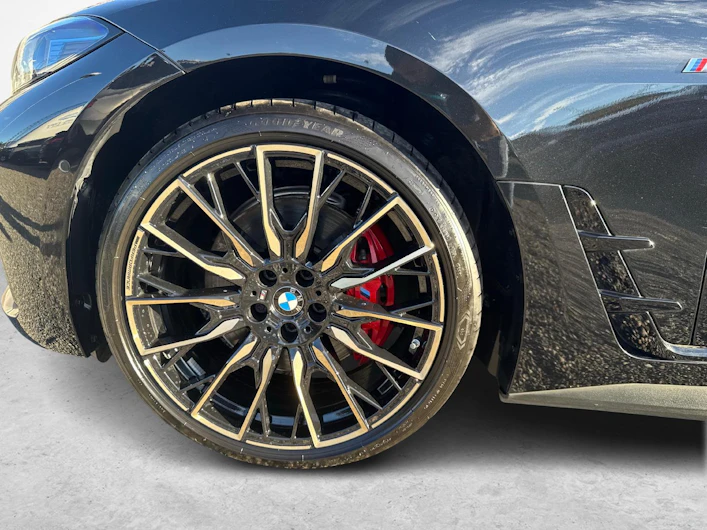 immagine del veicolo BMW i4