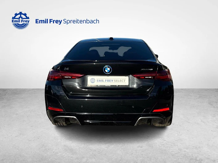 immagine del veicolo BMW i4