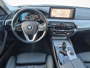 https://vehicle.imgix.net/4452215/c3054a57-e56d-4a3d-8687-91759b8f9ec3.jpg