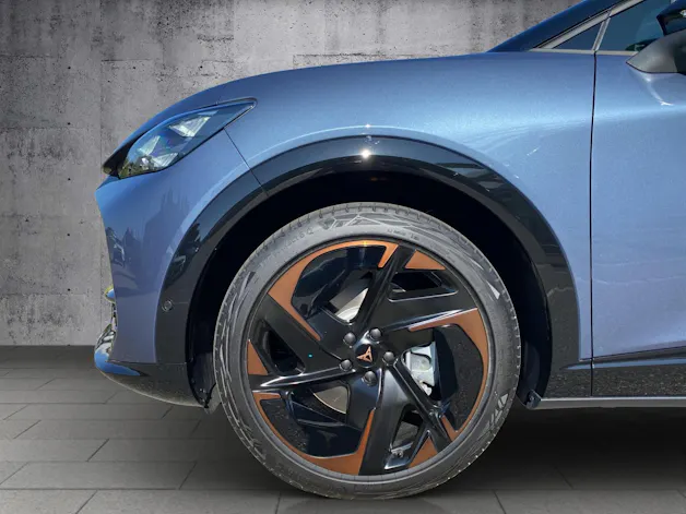 CUPRA Tavascan VZ Adrenaline 4D