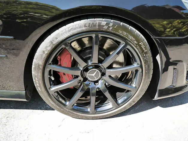 MERCEDES-BENZ SL 63 V8 AMG Cabriolet
