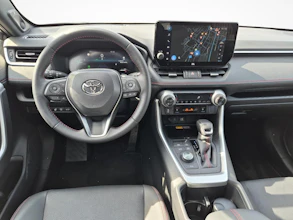 https://vehicle.imgix.net/4452284/d30ac2f3-0ccc-4878-ad6c-c15fe3d5e454.jpg
