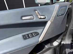 BMW iX M60