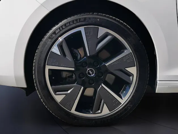 OPEL Astra-e Sports Tourer Swiss Plus