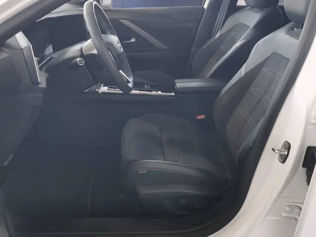 OPEL Astra-e Sports Tourer Swiss Plus