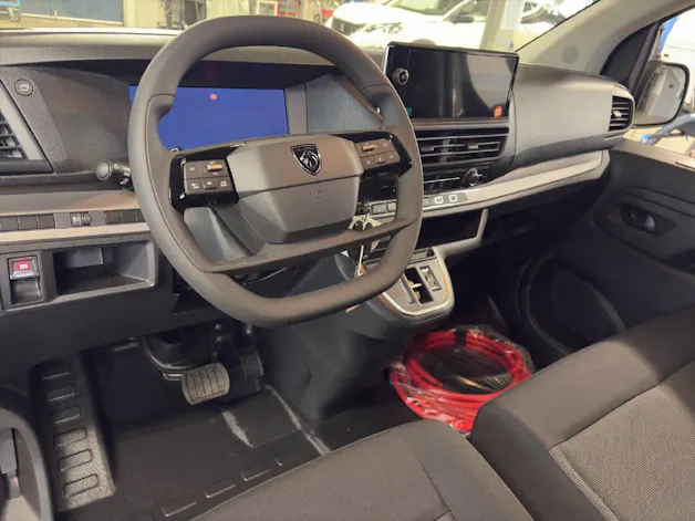PEUGEOT e-Expert Kaw. Standard 75 kWh
