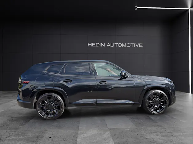 BMW XM Plug-in Hybrid