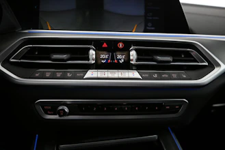 https://vehicle.imgix.net/4452420/94fd8e90-3579-46d5-a8e6-d1d48fab01da.jpg