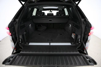 https://vehicle.imgix.net/4452420/c0791f27-ef3f-4a2a-96a8-ab03345b80df.jpg
