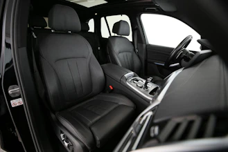 https://vehicle.imgix.net/4452420/e121645f-aa87-4f5d-8b6b-b5438f5fcca9.jpg