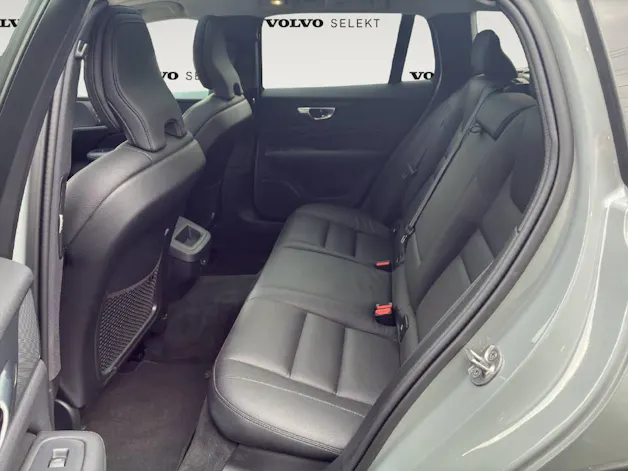 VOLVO V60 Cross Country 2.0 B5 Plus AWD