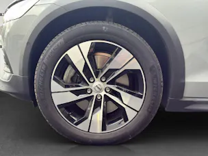 VOLVO V60 Cross Country 2.0 B5 Plus AWD