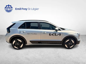 https://vehicle.imgix.net/4452492/a8d66c21-3072-46d6-86a5-d06d0ce27902.jpg
