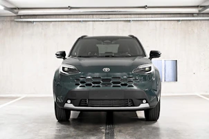 Fahrzeugbild TOYOTA Yaris Cross 1.5 VVT-i HSD Premium AWD-i