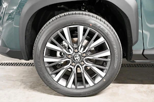 Fahrzeugbild TOYOTA Yaris Cross 1.5 VVT-i HSD Premium AWD-i