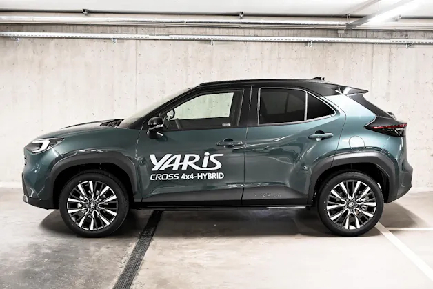 Toyota Yaris Cross 1.5 VVT-i HSD Premium AWD-i