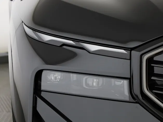 BMW XM 50e Plug-in Hybrid