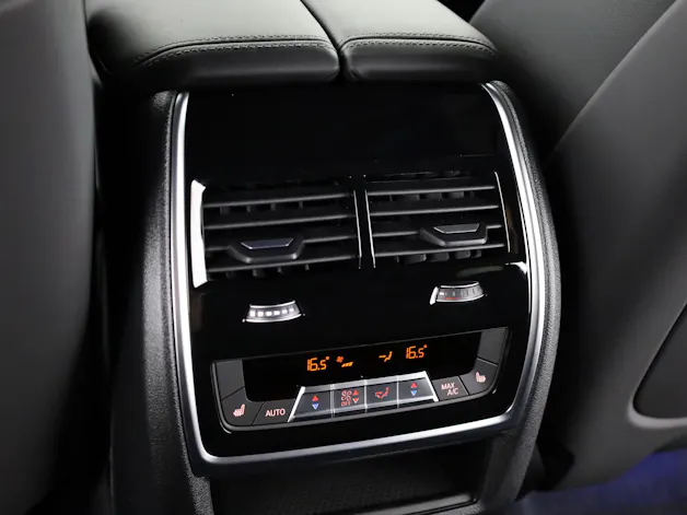 BMW XM 50e Plug-in Hybrid